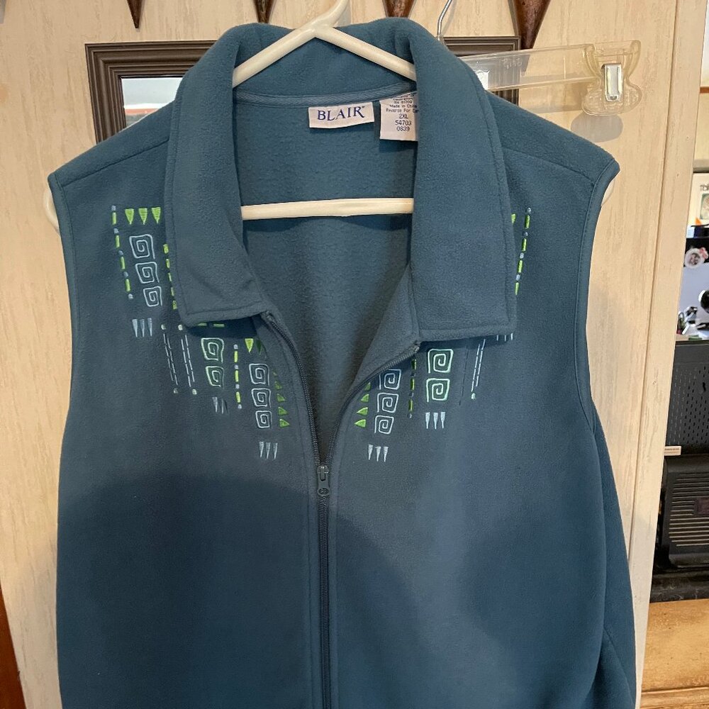 Blair Women’s Teal Fleece Zip Vest 2XL Embroidered Lightweight